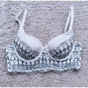 Victoria Secret Body lined Demi Bra white black floral 34B Lingere Romantic Sexy